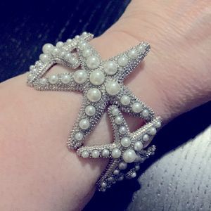 Gorgeous starfish bracelet, very springy.